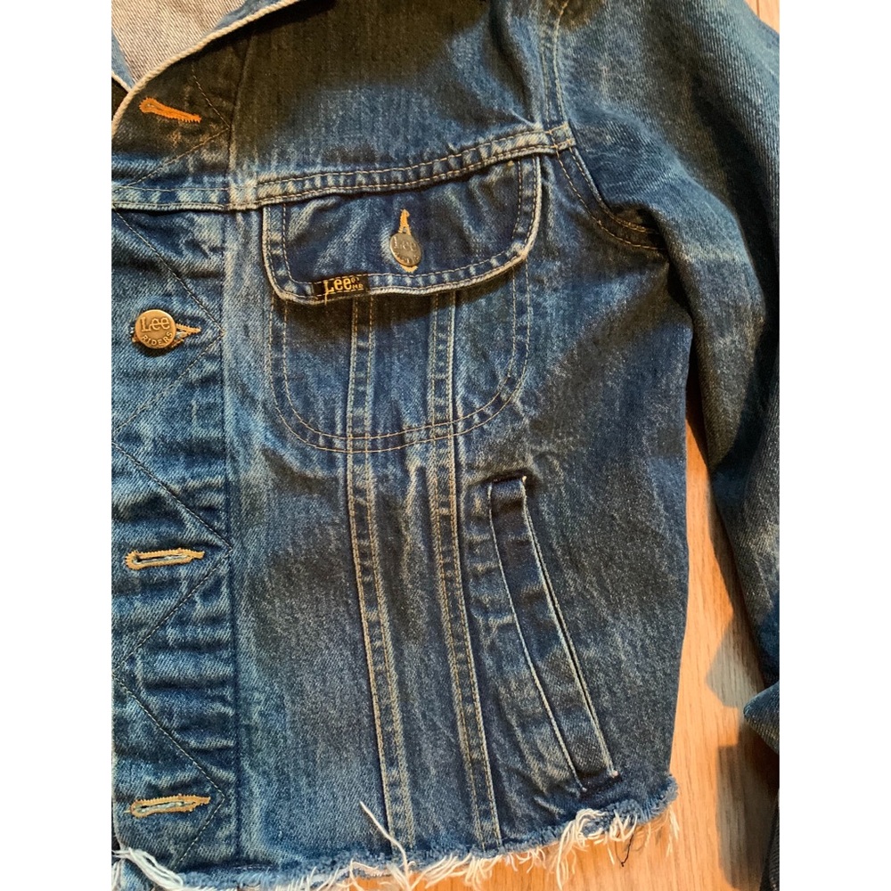 Cropped Lee’s Jacket - Picture 4 of 6